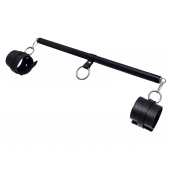 Черная распорка для ног с кожаными манжетами - Pecado - купить с доставкой в Комсомольске-на-Амуре