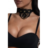 Черный чокер с клепками и золотистой фурнитурой - Crazy Handmade - купить с доставкой в Комсомольске-на-Амуре Черный чокер с клепками и золотистой фурнитурой - Crazy Handmade - купить с доставкой в Комсомольске-на-Амуре