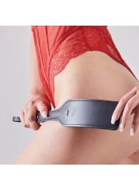 Черная кожаная шлепалка SitaBlack - 30 см. - Sitabella - купить с доставкой в Комсомольске-на-Амуре