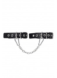 Черные оковы из одного ремешка с люверсами - Pecado - купить с доставкой в Комсомольске-на-Амуре