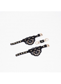 Черные кожаные наручники с клепками, кольцами и золотистой фурнитурой - Crazy Handmade - купить с доставкой в Комсомольске-на-Амуре