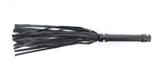 Черная плеть из натуральной кожи с проклепанной ручкой - 44 см. - БДСМ Арсенал - купить с доставкой в Комсомольске-на-Амуре