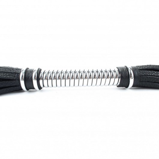 Черная длинная плеть с серебристой ручкой - 56 см. - БДСМ Арсенал - купить с доставкой в Комсомольске-на-Амуре